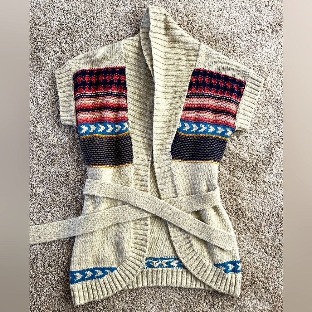 BKE Short Sleeve Cardigan size medium